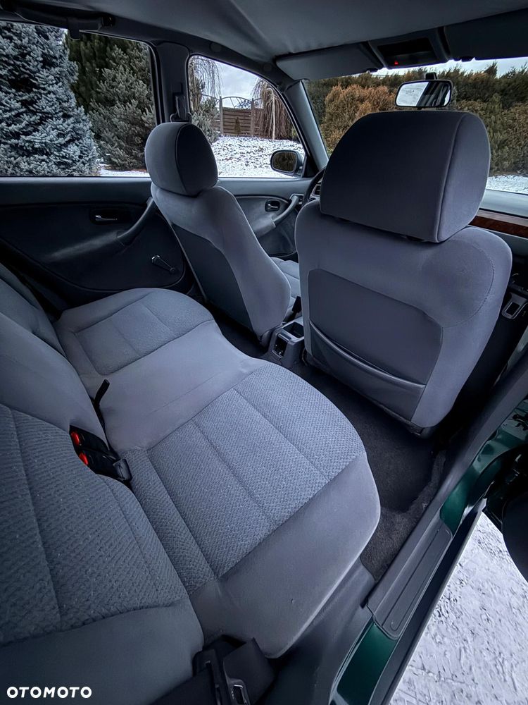 Honda Civic 1.4i - 12