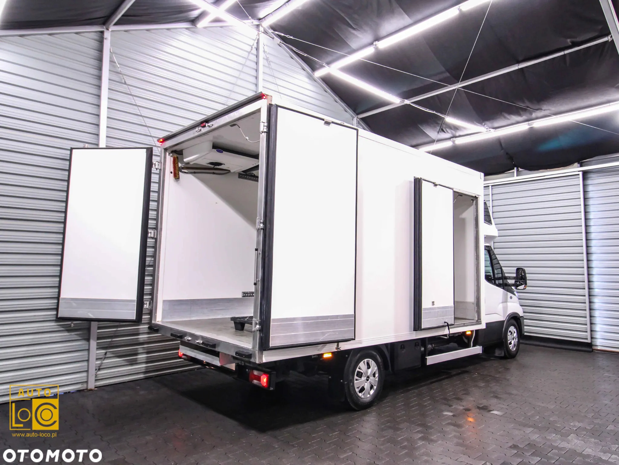 Iveco DAILY CHŁODNIA / MROŹNIA / AGREGAT x 2 - 4