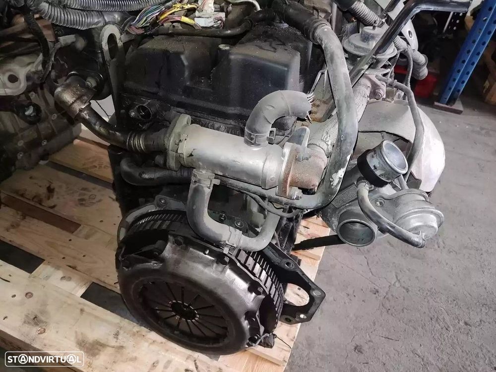 MOTOR COMPLETO KIA CARNIVAL II 2004 -J3 - 1