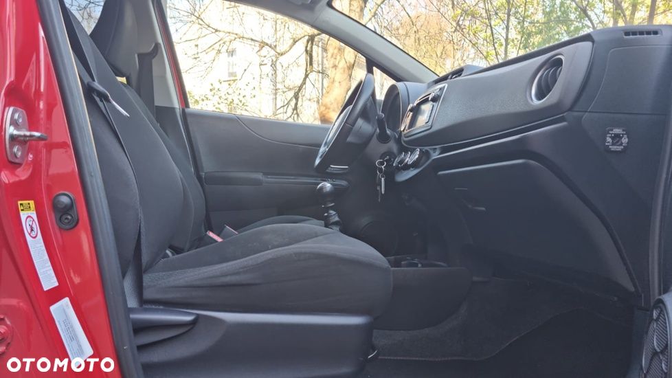 Toyota Yaris 1.33 Premium - 13