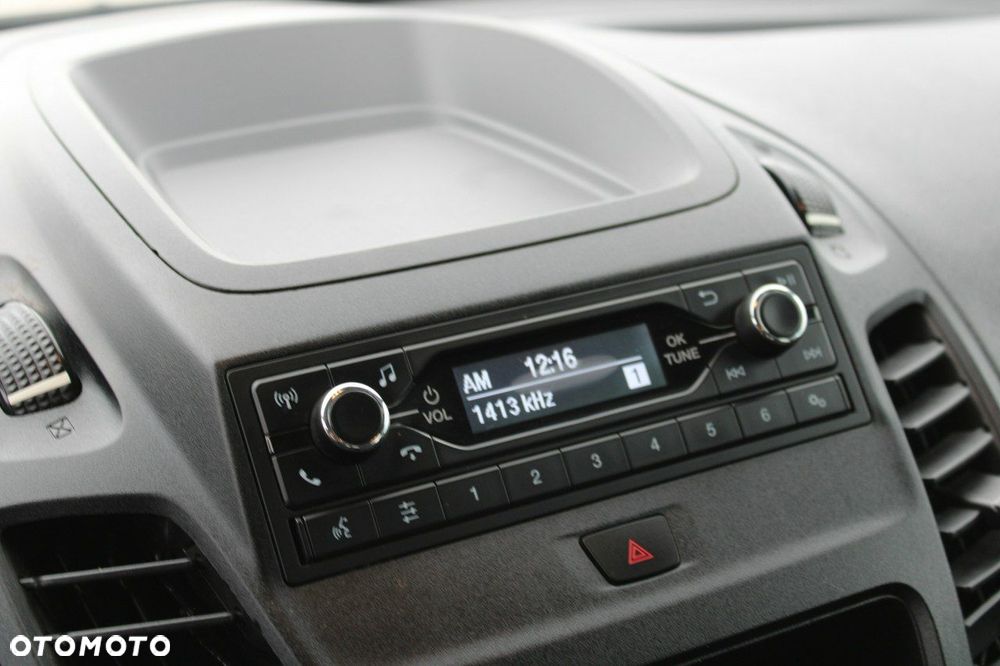 Ford Transit Connect - 23