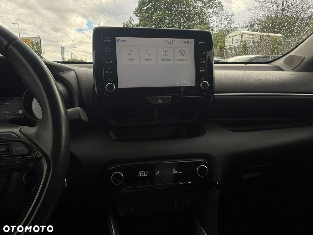 Toyota Yaris Hybrid 1.5 Executive - 23