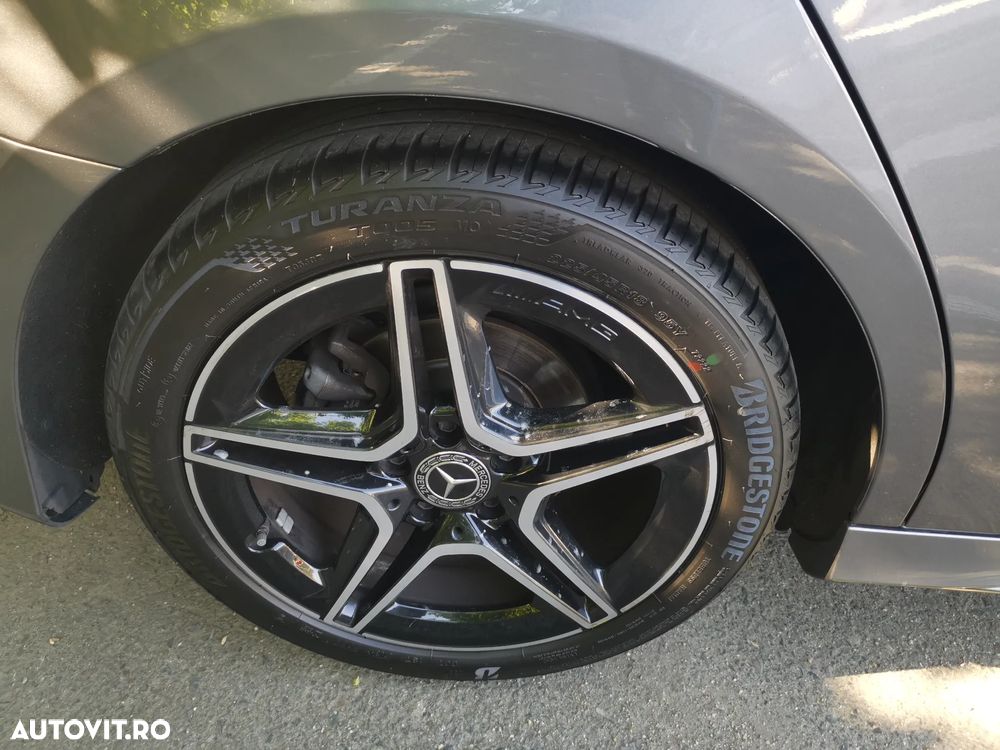 Mercedes-Benz A 180 7G-DCT AMG Line Advanced Plus - 11