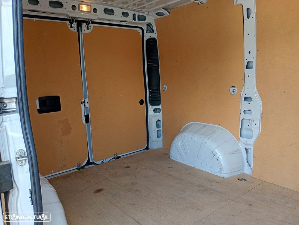 Peugeot Boxer 2.2 BlueHDi 330 L1H1 - 10