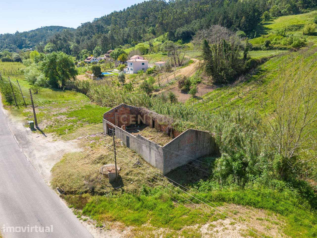 Propriedade com 194m2 de área de construção e 524 m2 de área total - Grande imagem: 3/20