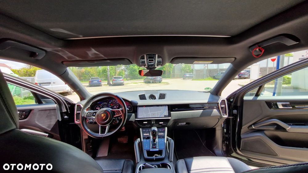 Porsche Cayenne - 10