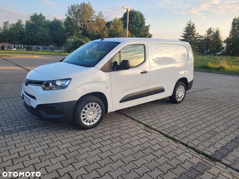 Toyota Proace - 1
