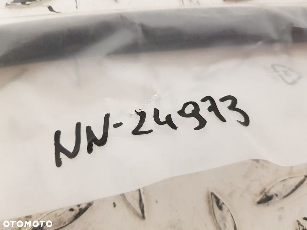 ORYGINALNY FABRYCZNIE NOWY USZCZELKA DRZWI TYLNYCH PRAWYCH DACIA LODGY 12-25 823885911R - 3