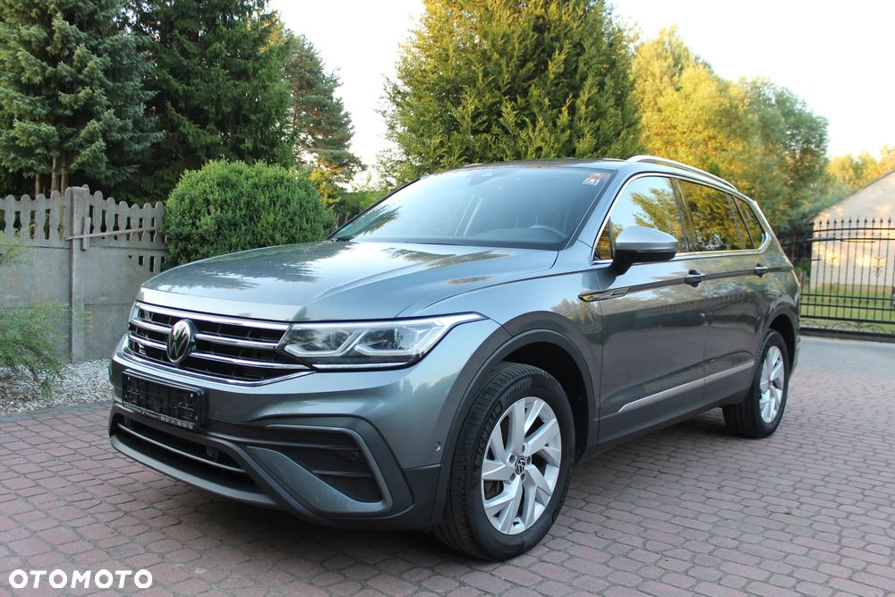 Volkswagen Tiguan 2.0 TDI SCR 4MotION DSG Elegance - 4