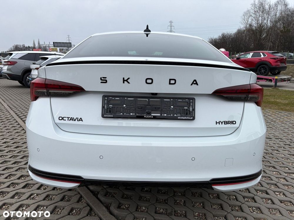 Skoda Octavia - 8