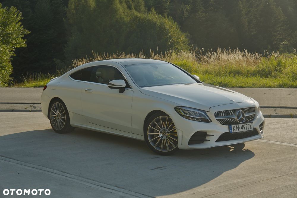 Mercedes-Benz Klasa C 300 9G-TRONIC AMG Line - 1