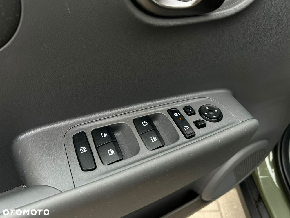Hyundai Inster 49kWh Cross Smart - 19