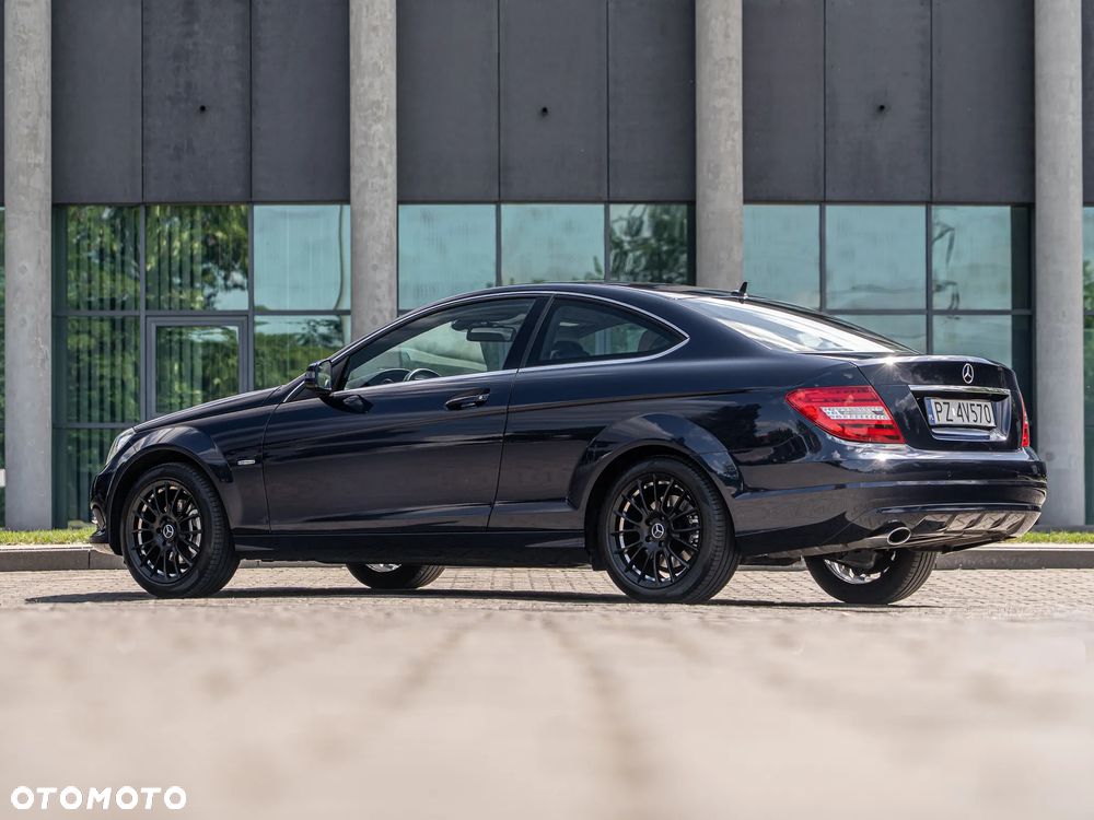 Mercedes-Benz Klasa C 250 CGI BlueEff - 7