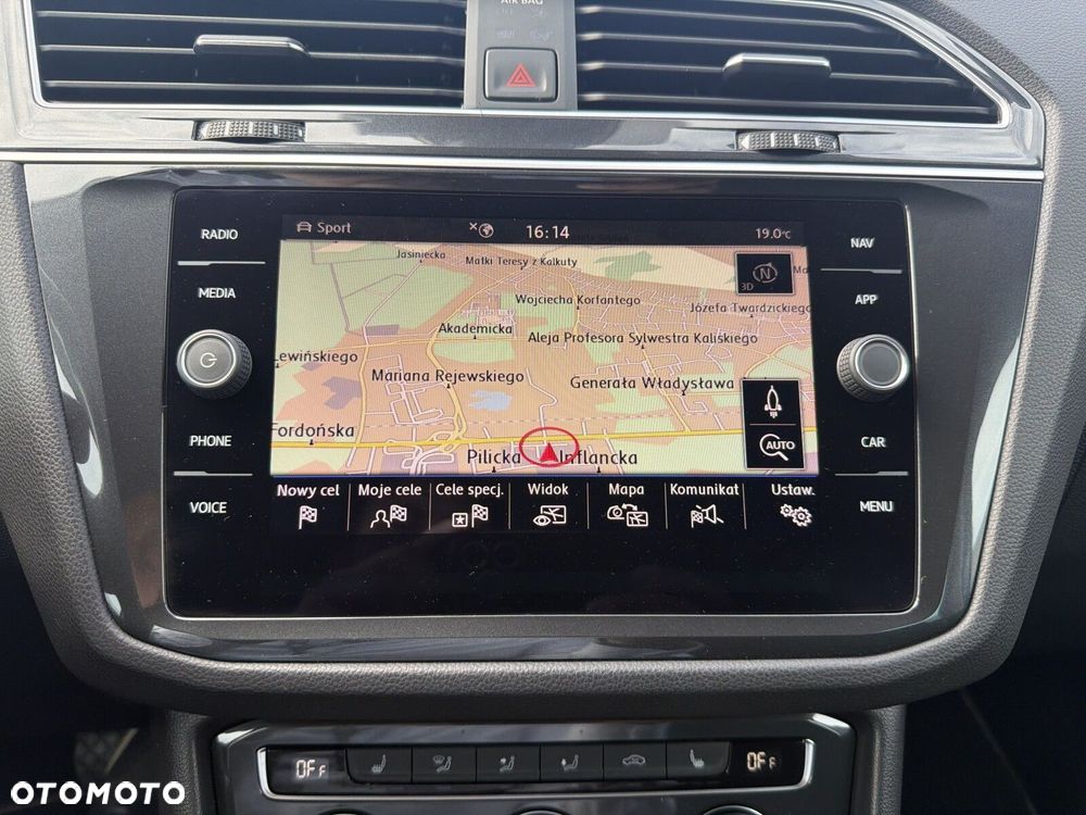 Volkswagen Tiguan - 20