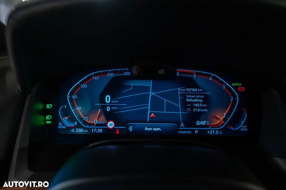 BMW Seria 8 - 23