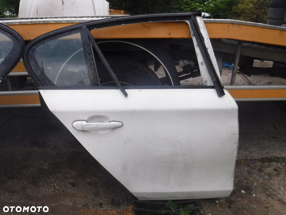 Bmw 1 E87 drzwi prawe tyl - 1