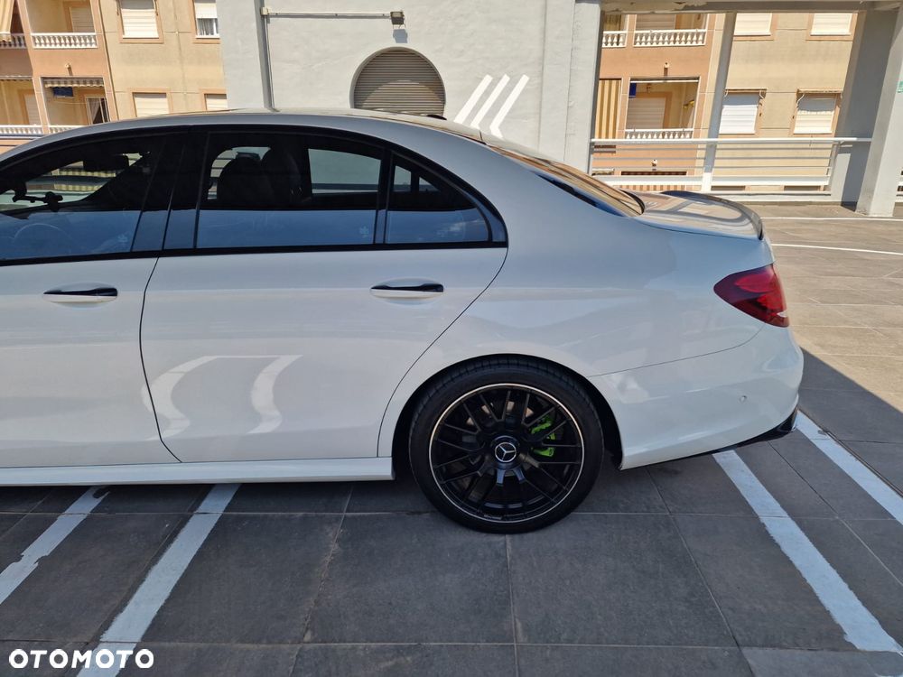Mercedes-Benz Klasa E 300 9G-TRONIC - 15