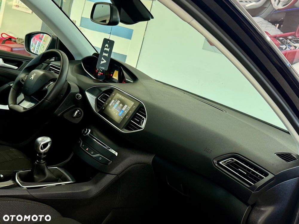 Peugeot 308 BlueHDi FAP 120 Stop&Start Style - 31