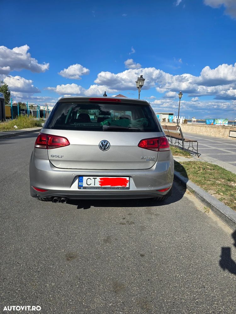 Volkswagen Golf - 3