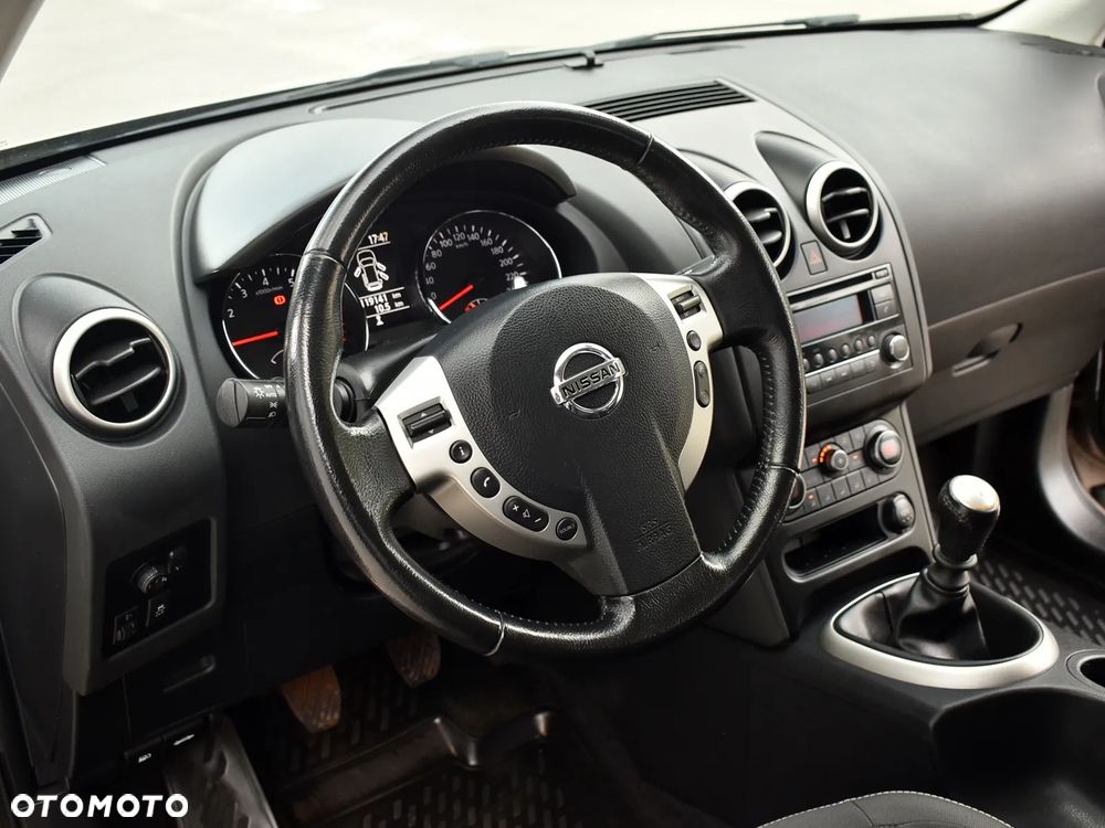 Nissan Qashqai - 14