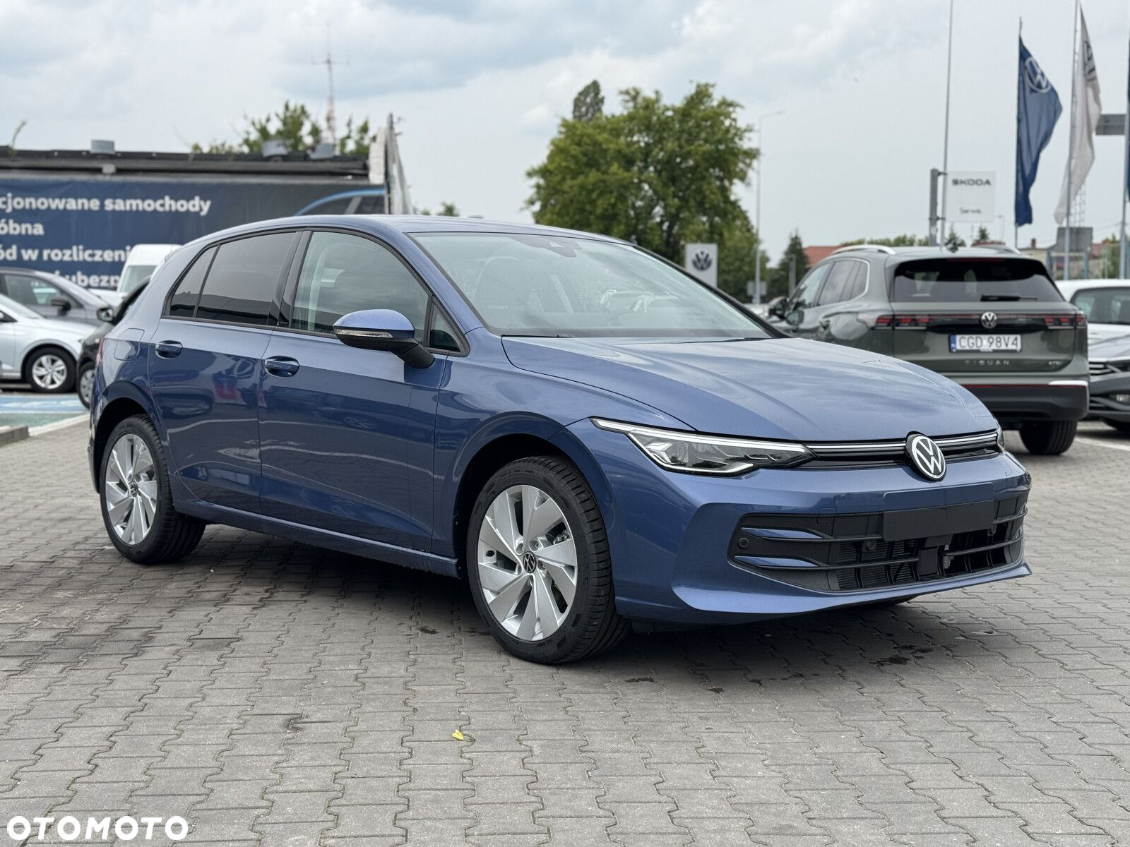 Volkswagen Golf - 24