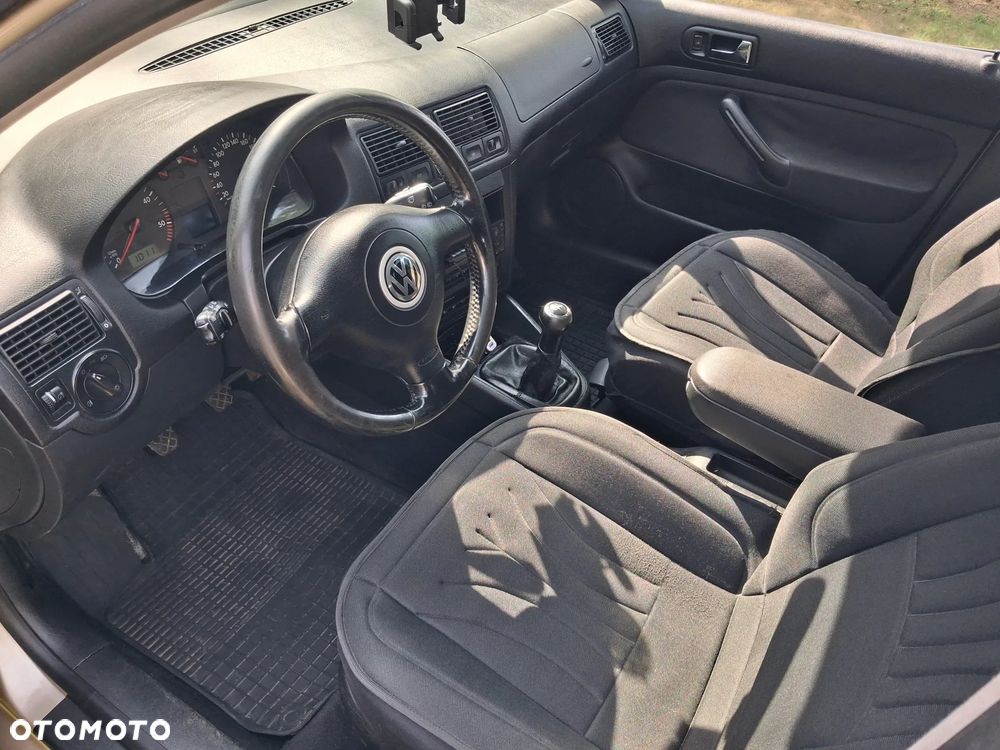 Volkswagen Golf - 13
