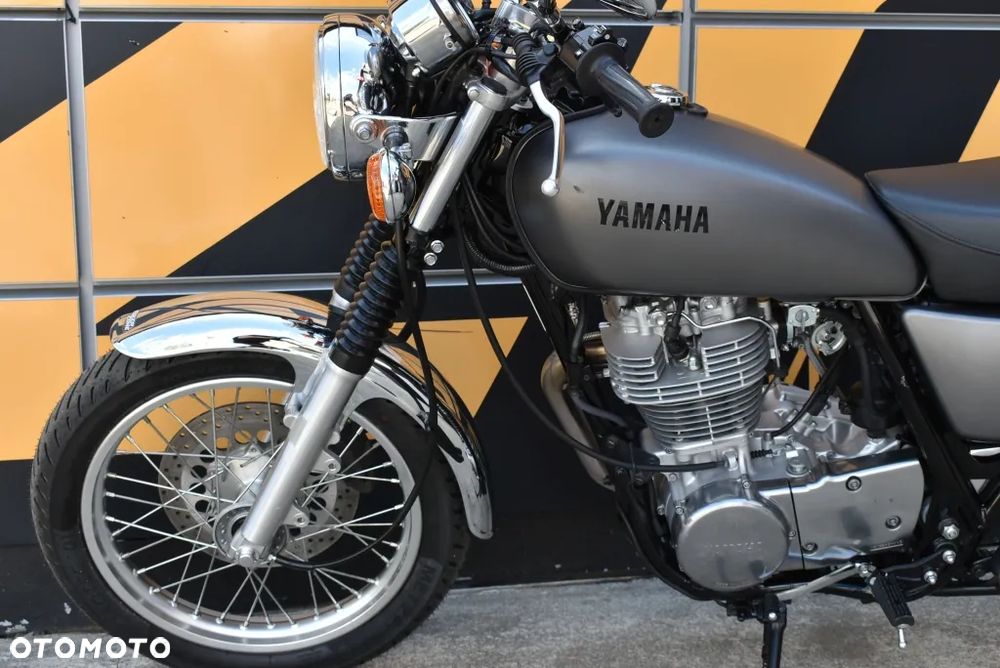 Yamaha SR - 10