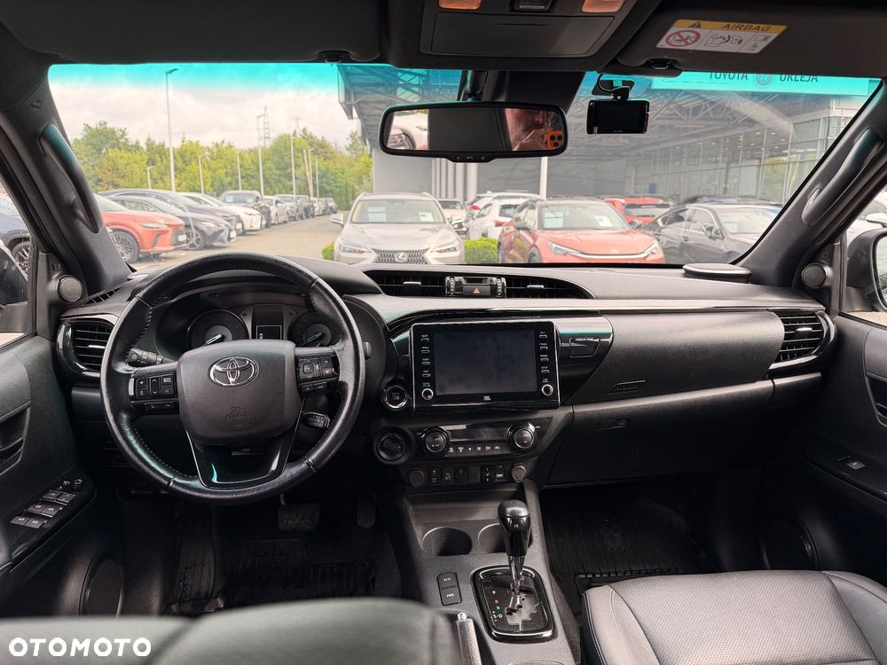 Toyota Hilux 2.8 D-4D mHEV Double Cab Invincible 4x4 - 5