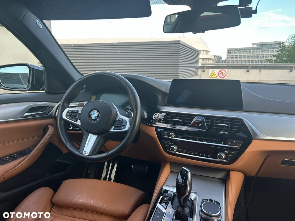 BMW Seria 5 530d xDrive M Sport sport - 16