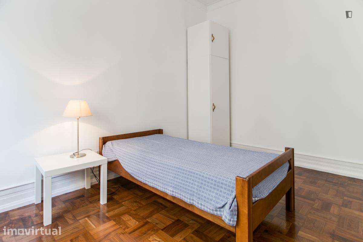 Quarto - localizado em Alcântara Lisbon - Grande imagem: 3/14