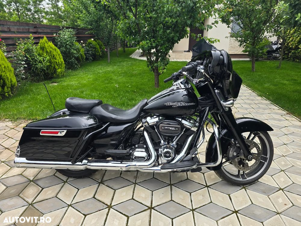 Harley-Davidson Street Glide Special - 1