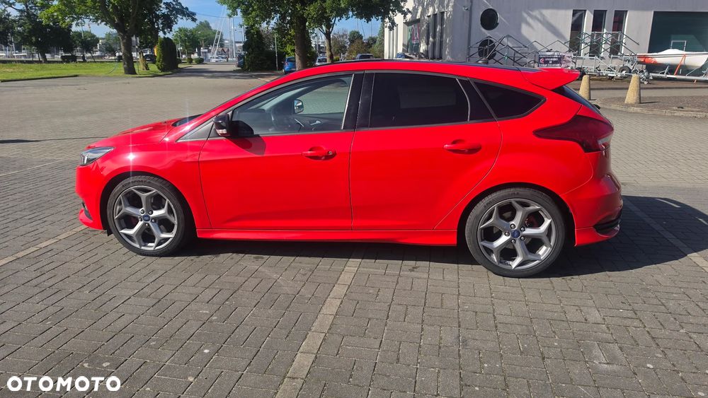 Ford Focus 2.0 TDCi ST-2 - 16