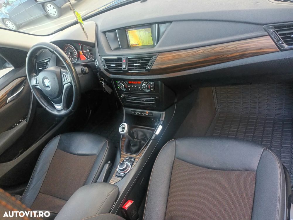 BMW X1 xDrive18d xLine - 6