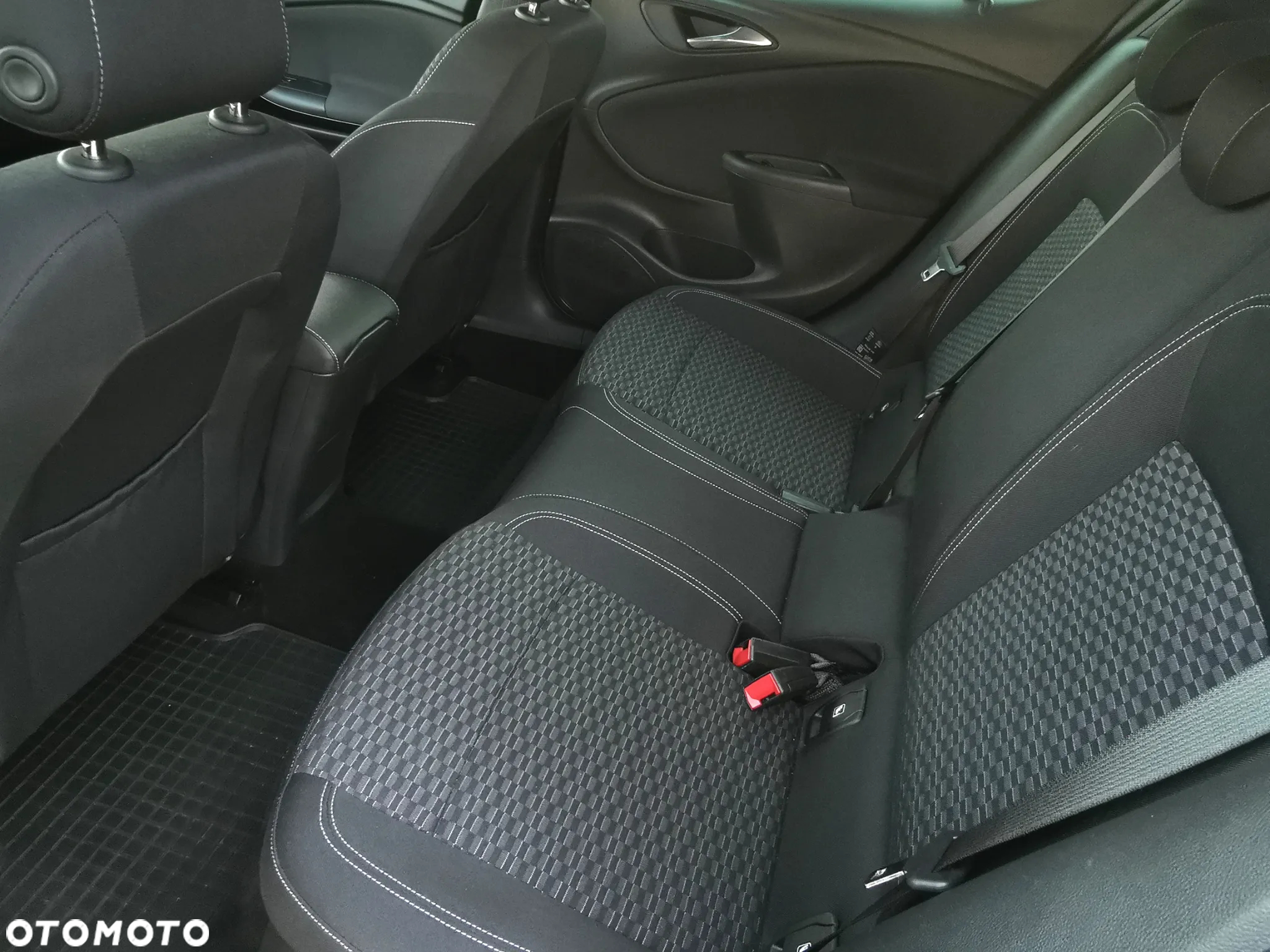 Opel Astra 1.4 Turbo Innovation - 30