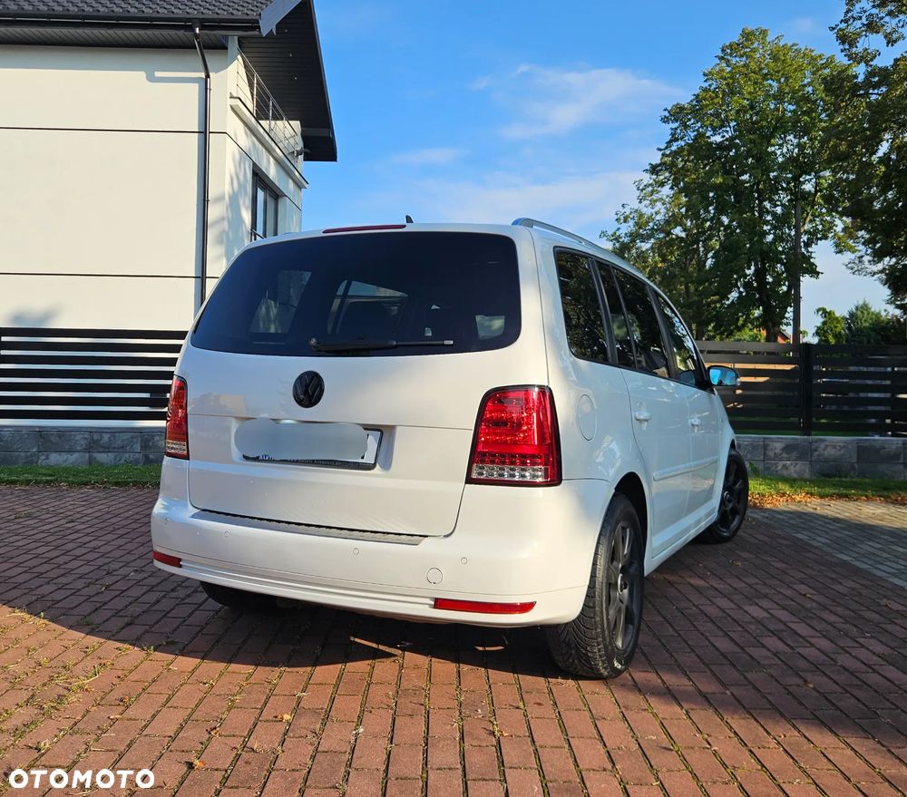 Volkswagen Touran 2.0 TDI DPF R-Line Edition - 15
