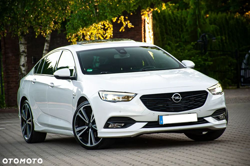Opel Insignia 2.0 BiTrb D 4x4 Automatik Exclusive - 1