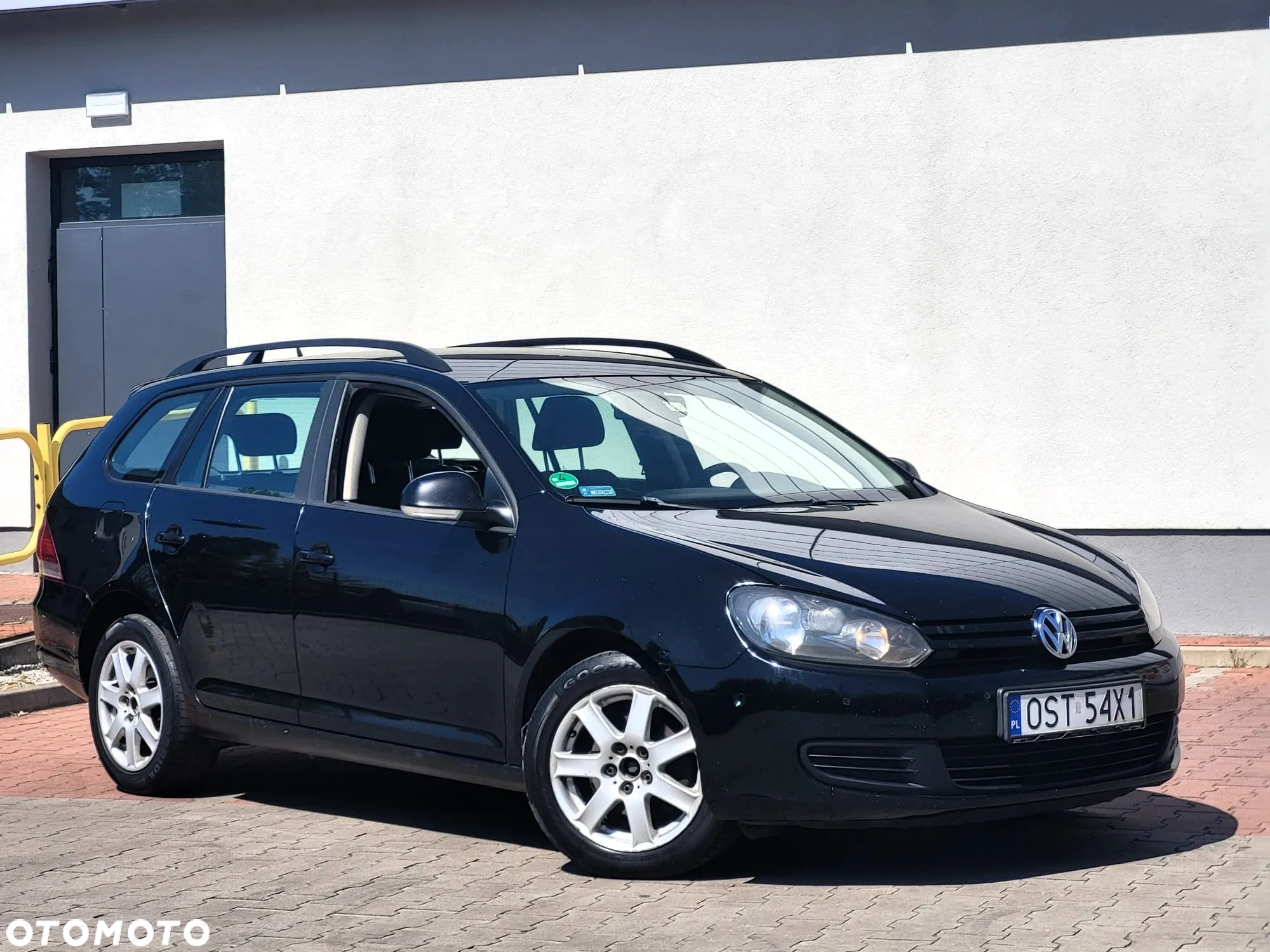 Volkswagen Golf VI 1.6 TDI Comfortline - 2