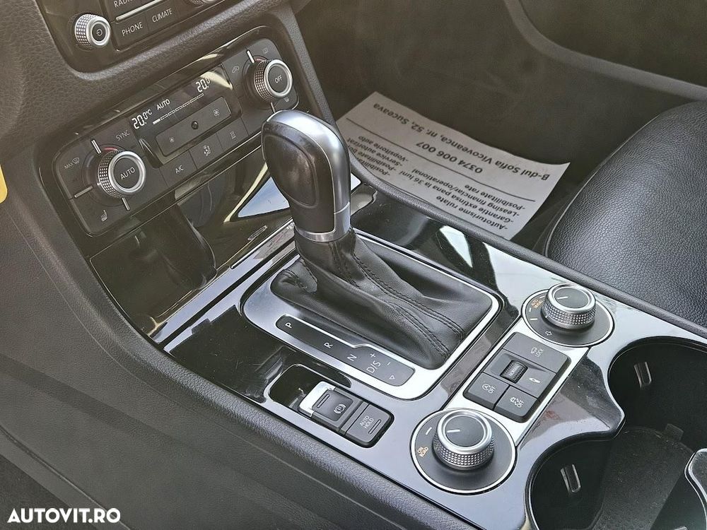 Volkswagen Touareg - 20