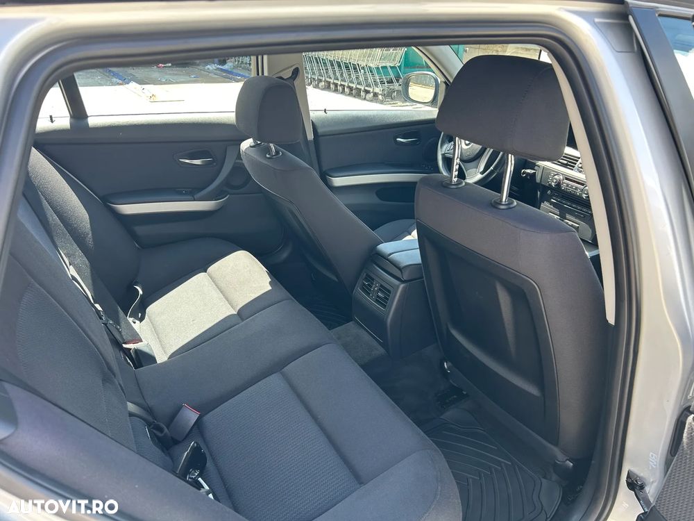 BMW Seria 3 318d Sport Line - 10