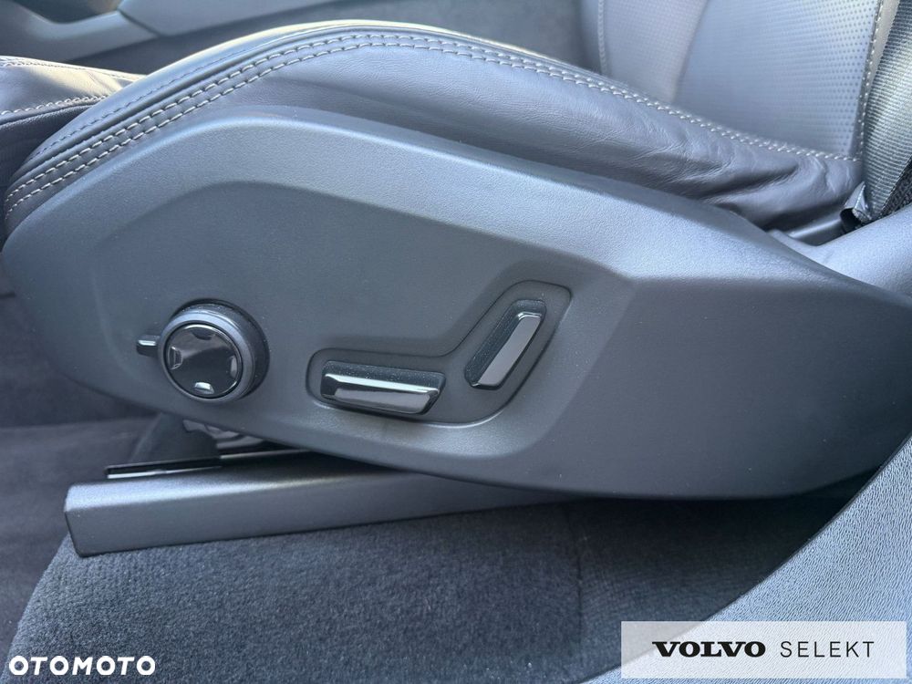 Volvo XC 90 - 14