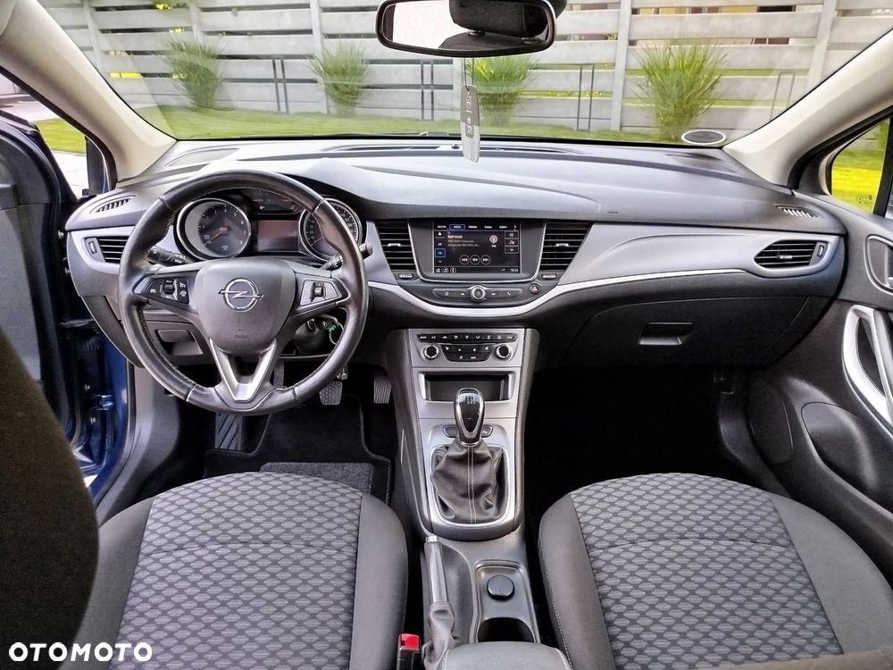 Opel Astra 1.2 Turbo - 17