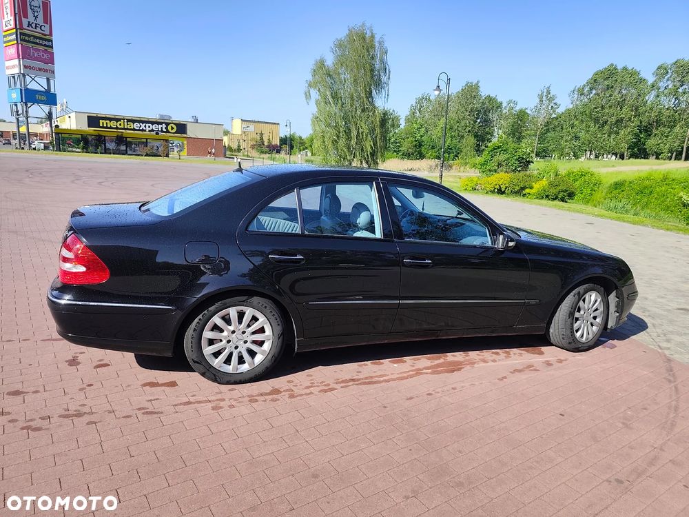 Mercedes-Benz Klasa E 320 T Avantgarde - 5