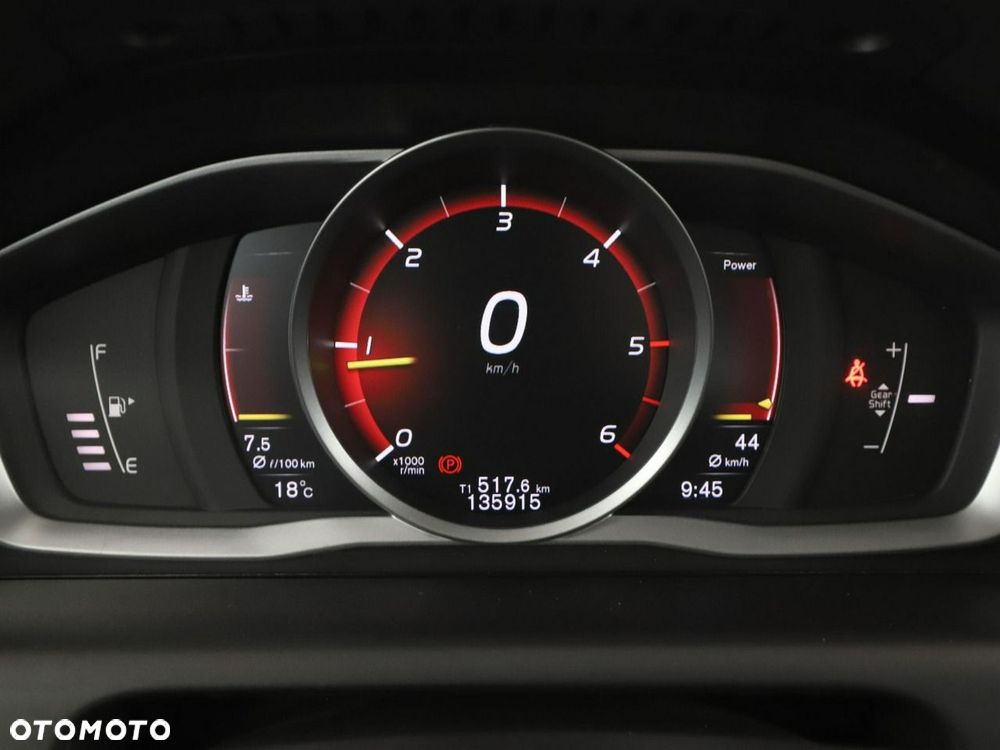 Volvo XC 60 D3 Momentum - 23