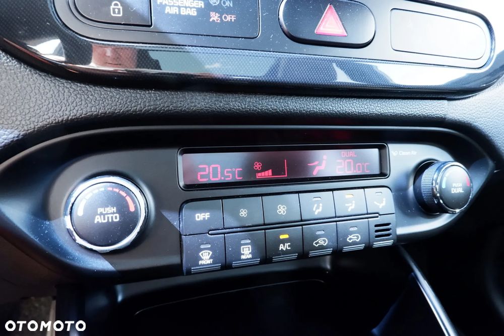 Kia Carens 1.7 CRDi XL - 23