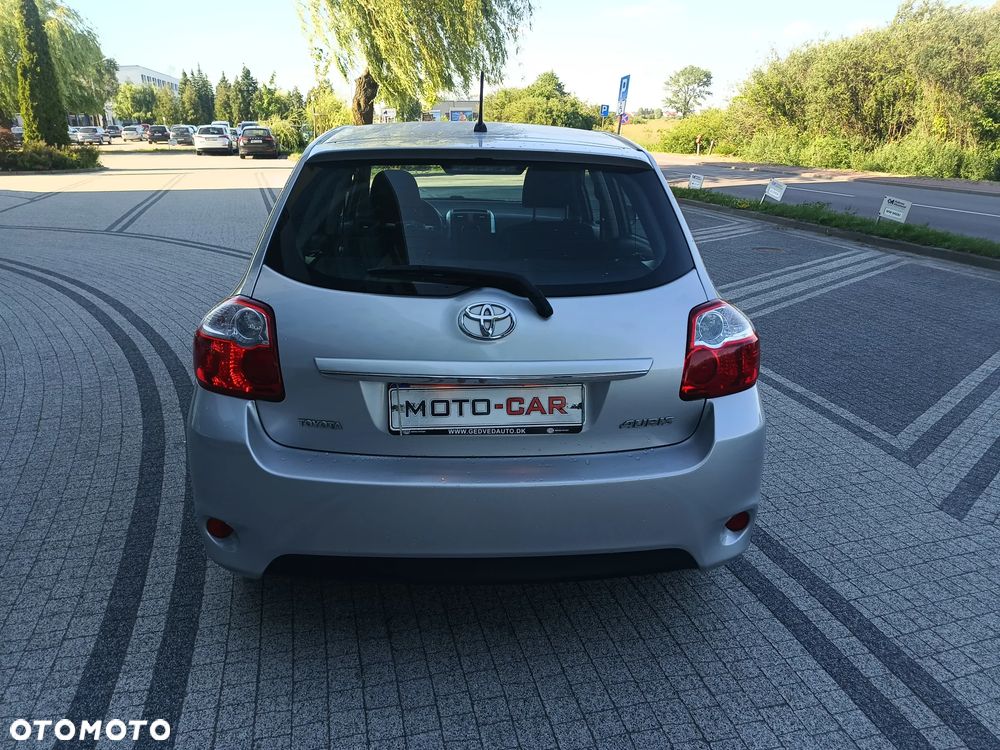 Toyota Auris 1.6 Luna - 5