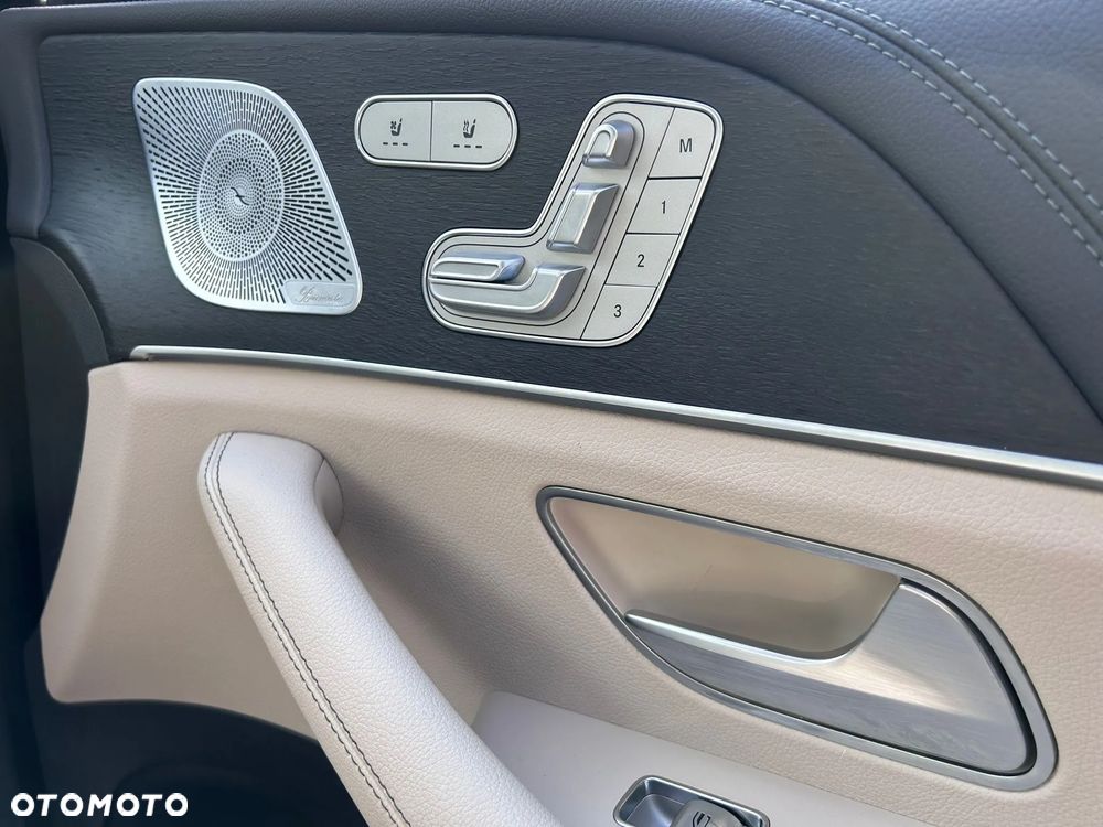 Mercedes-Benz GLE - 24