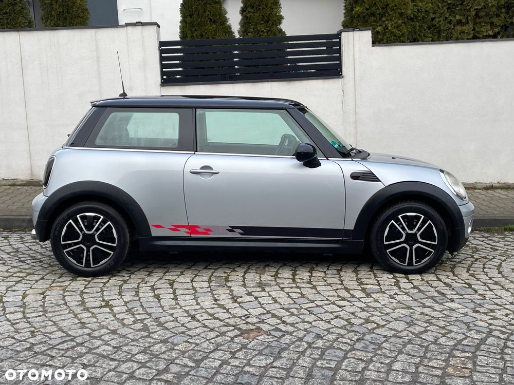 MINI Cooper Standard - 2