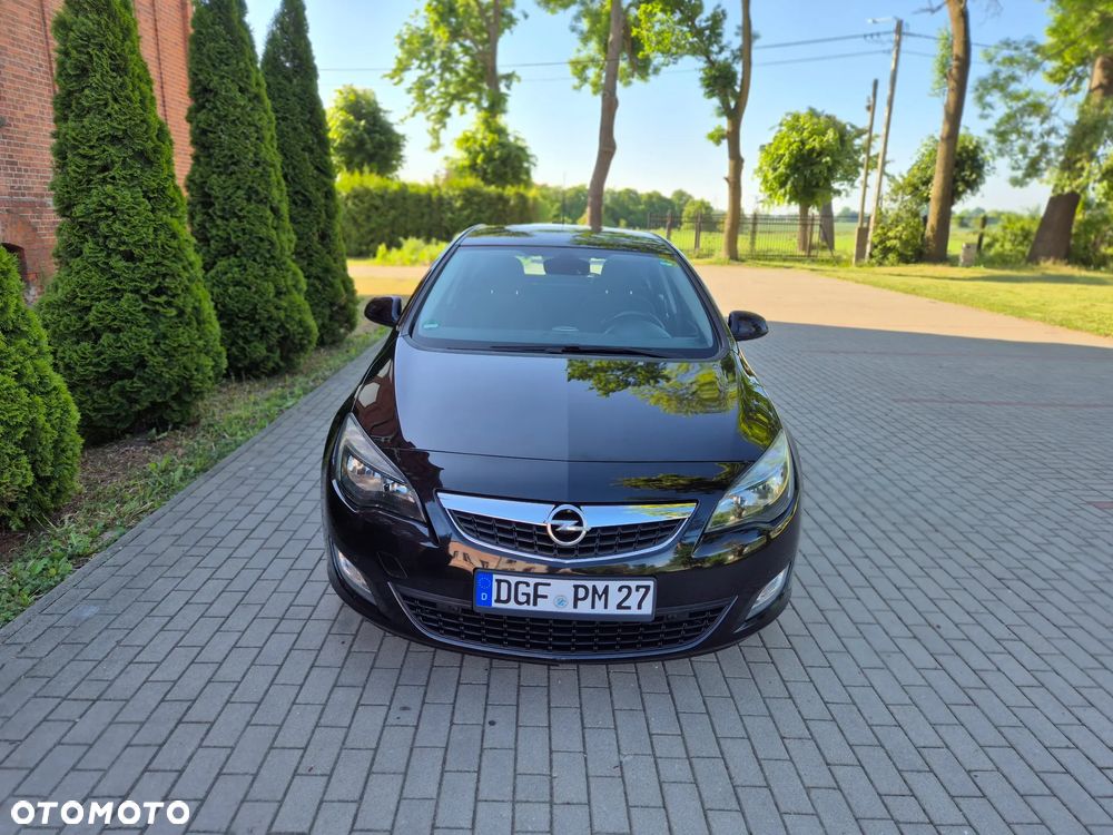 Opel Astra 1.4 ecoFLEX - 10