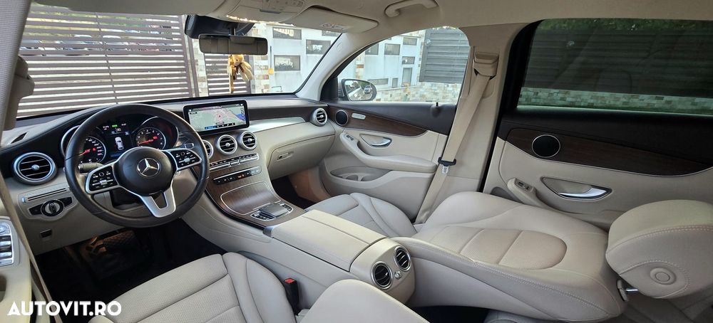 Mercedes-Benz GLC Coupe 200 MHEV - 11