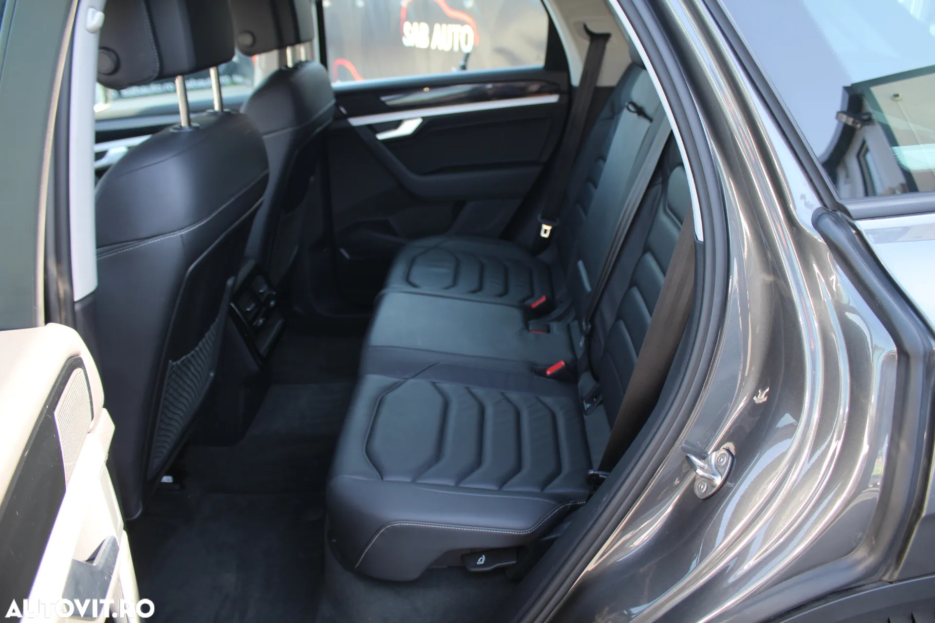 Volkswagen Touareg 3.0 V6 TDI 4Motion DPF Automatik - 22